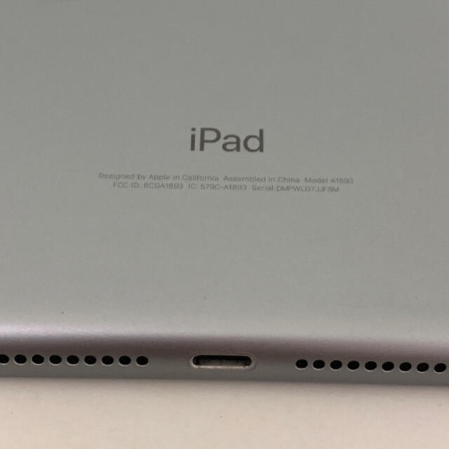 Apple(アップル)のipad 第6世代　128GB wifiモデル スマホ/家電/カメラのPC/タブレット(タブレット)の商品写真