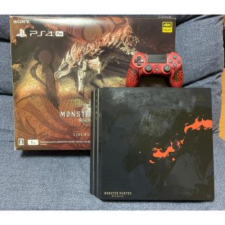 プレイステーション4(PlayStation4)のPlayStation4 Pro MHWリオレウスエディション 中古品(家庭用ゲーム機本体)