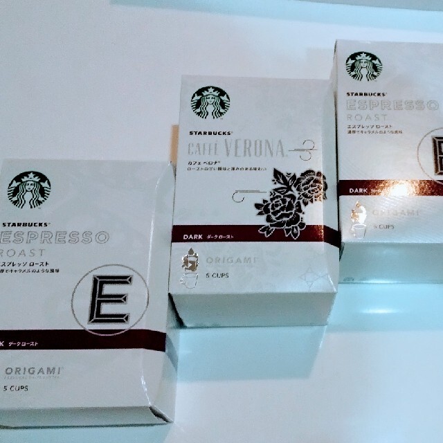 Starbucks Coffee(スターバックスコーヒー)のORIGAMI  15袋 ドリップコーヒー 食品/飲料/酒の飲料(コーヒー)の商品写真