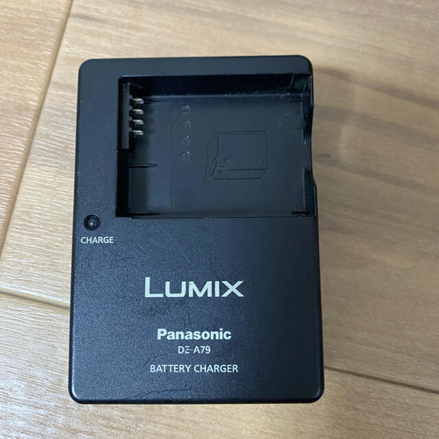 Panasonic(パナソニック)のPanasonic LUMIX FZ DMC-FZ1000 スマホ/家電/カメラのカメラ(デジタル一眼)の商品写真