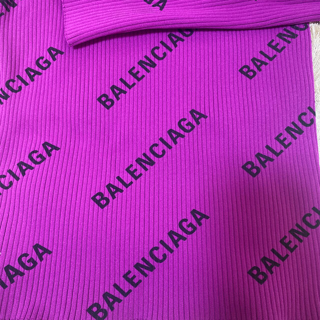 Balenciaga(バレンシアガ)のバレンシアガ　トップス レディースのトップス(カットソー(長袖/七分))の商品写真