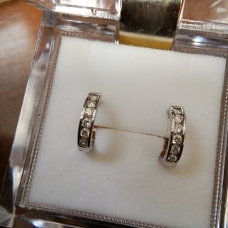 🔺クリスタル様専用🔺K18ﾀﾞｲﾔﾓﾝﾄﾞWG ﾌｰﾌﾟﾋﾟｱｽ 0.3ct(ピアス)