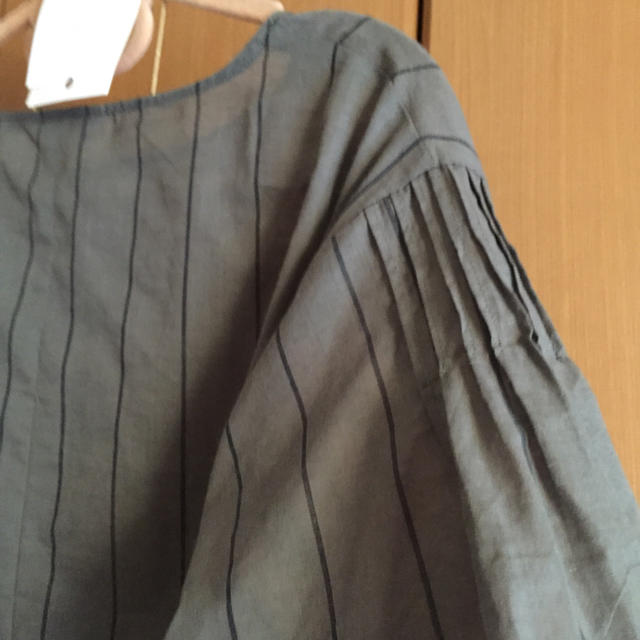 SM2(サマンサモスモス)のSM2 ピンストライプ 半袖ブラウス 秋 レディースのトップス(シャツ/ブラウス(半袖/袖なし))の商品写真