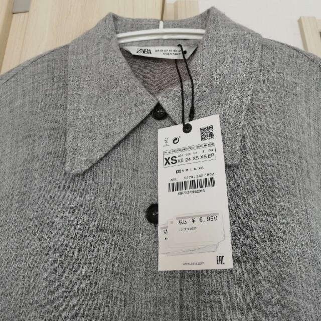 ZARA(ザラ)のZARA 新品　ロングシャツ　XS　ワンピース　グレー レディースのワンピース(ロングワンピース/マキシワンピース)の商品写真