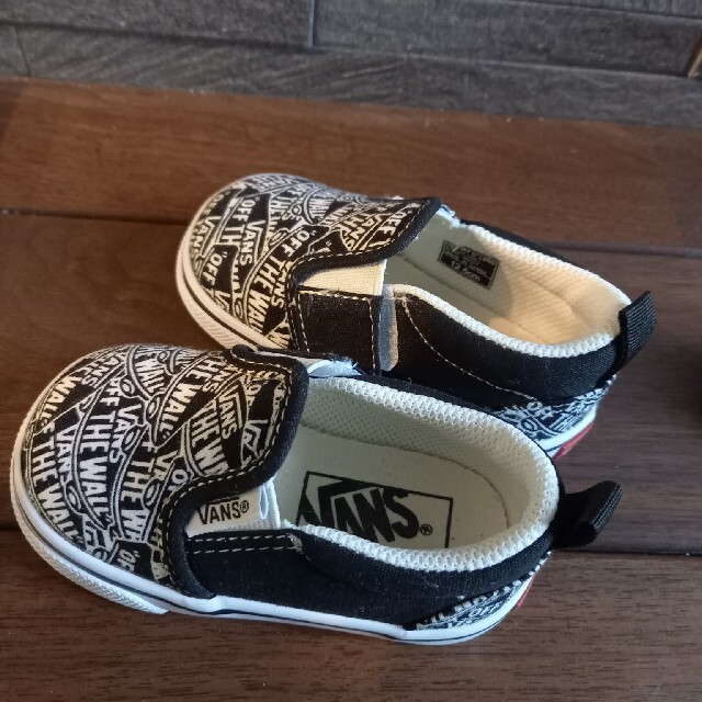 VANS(ヴァンズ)のVANS　スニーカー　ベビー　キッズ　スリッポン キッズ/ベビー/マタニティのベビー靴/シューズ(~14cm)(スリッポン)の商品写真