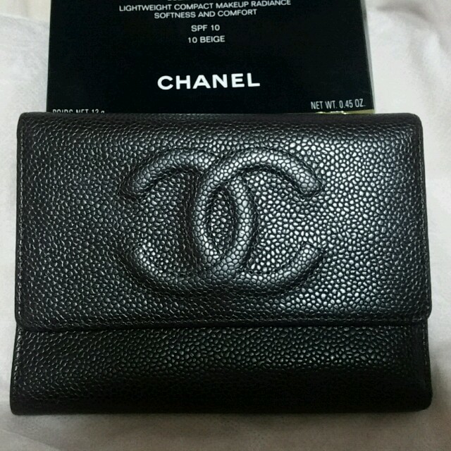 CHANEL(シャネル)の週末限定値下げ✨　シャネル　三つ折り財布 レディースのファッション小物(財布)の商品写真