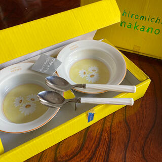 ヒロミチナカノ(HIROMICHI NAKANO)の【未使用】hiromichi nakano★スプーン付きスープ皿4セット(食器)