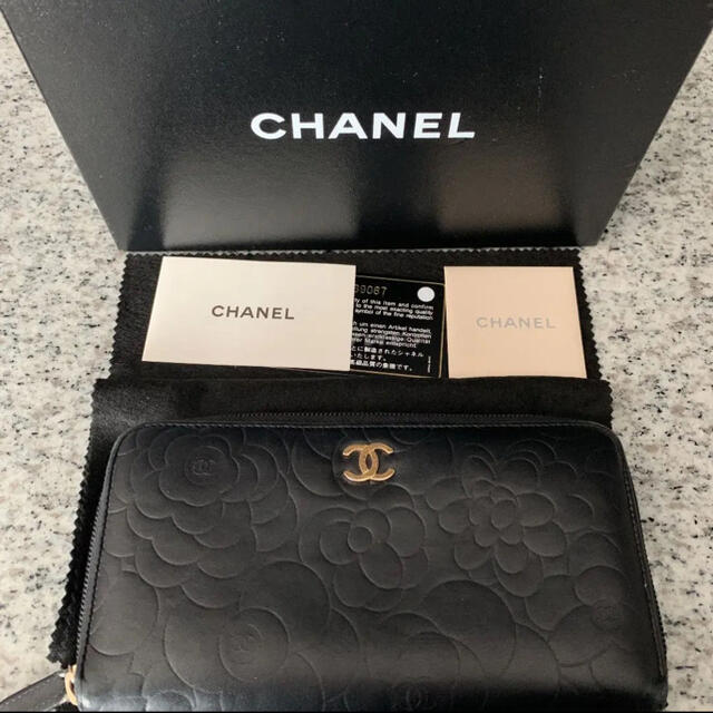 CHANEL(シャネル)のシャネル　長財布 レディースのファッション小物(財布)の商品写真