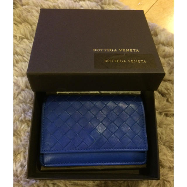 Bottega Veneta(ボッテガヴェネタ)のボッテガヴェネタ ブルーカードケース 美品 レディースのファッション小物(名刺入れ/定期入れ)の商品写真