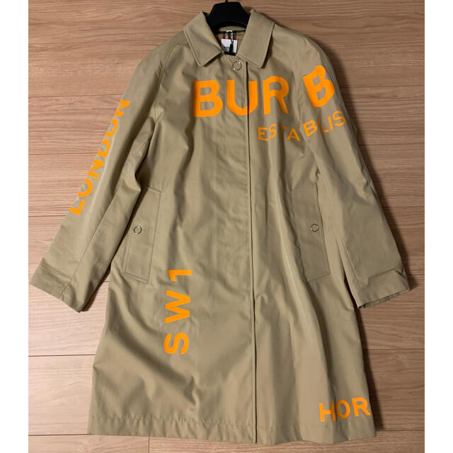 BURBERRY(バーバリー)のBURBERRY バーバリー　ホースフェリー レディースのジャケット/アウター(スプリングコート)の商品写真