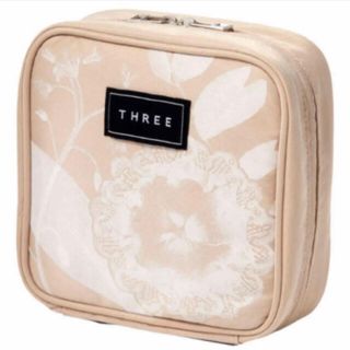 スリー(THREE)の新品未使用　three スリー　化粧ポーチ(ポーチ)