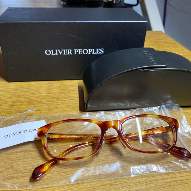 TOM FORD(トムフォード)の【新品未使用】OLIVER PEOPLES オリバーピープルズ Amelia メンズのファッション小物(サングラス/メガネ)の商品写真