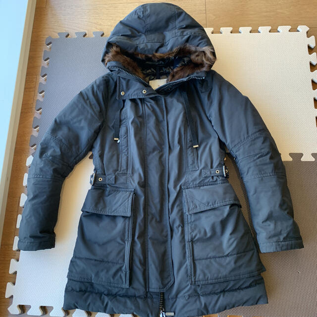 MONCLER(モンクレール)のモンクレール　ダウンコート レディースのジャケット/アウター(ダウンコート)の商品写真