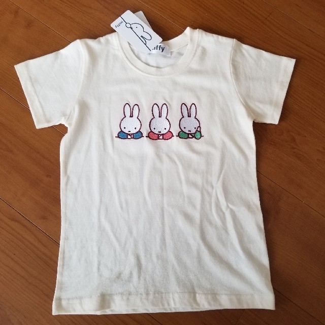 しまむら(シマムラ)のしまむら ミッフィー Tシャツ キッズ/ベビー/マタニティのキッズ服女の子用(90cm~)(Tシャツ/カットソー)の商品写真