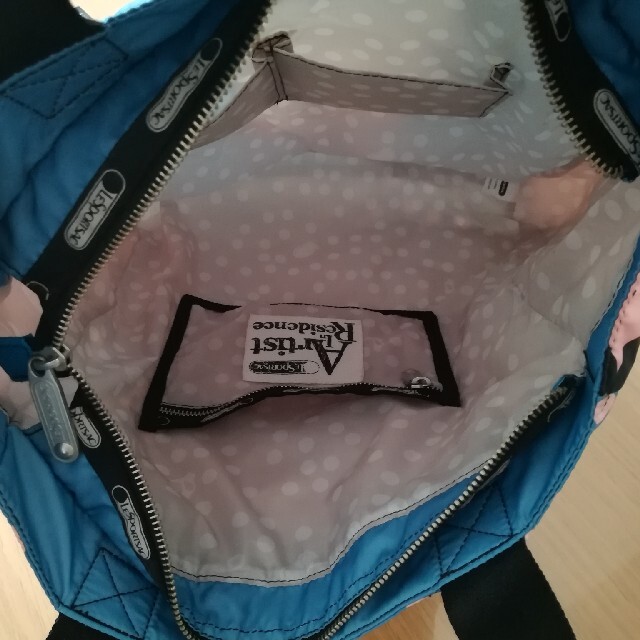 LeSportsac(レスポートサック)のレスポ　トート　AIR  ネコ レディースのバッグ(トートバッグ)の商品写真