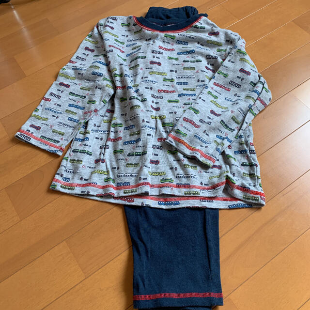 西松屋(ニシマツヤ)の西松屋　パジャマ2着セット　130cm キッズ/ベビー/マタニティのキッズ服男の子用(90cm~)(パジャマ)の商品写真