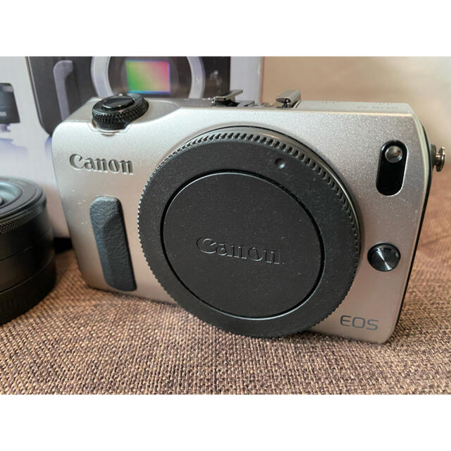 スマホ/家電/カメラCanon EOS M 18-55 IS STM 22 STM Kit