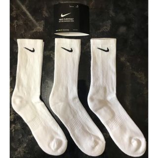 ナイキ(NIKE)の３足セット ナイキ 白ソックス 25〜27 ユニセックス(ソックス)