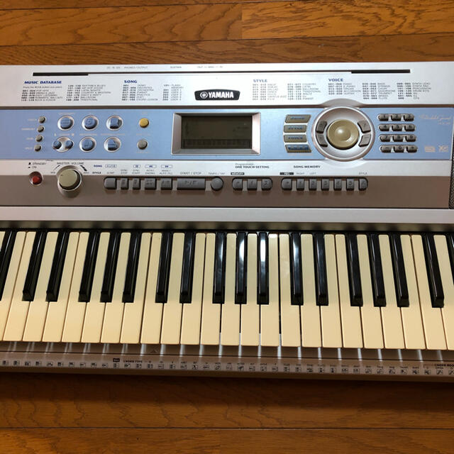 ヤマハ(ヤマハ)のYAMAHA DGK200 ポータブルキーボード　76鍵 楽器の鍵盤楽器(キーボード/シンセサイザー)の商品写真
