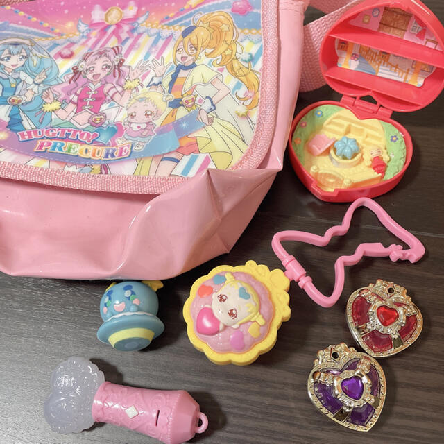 BANDAI(バンダイ)のハグっとプリキュア プリキュア セット おもちゃ セット 限定 エンタメ/ホビーのおもちゃ/ぬいぐるみ(キャラクターグッズ)の商品写真