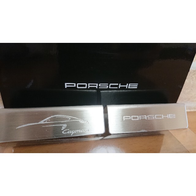 Porsche(ポルシェ)のポルシェ ナイフ&フォークレスト インテリア/住まい/日用品のキッチン/食器(食器)の商品写真