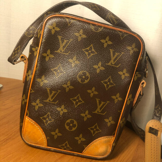 LOUIS VUITTON(ルイヴィトン)のLOUIS VUITTON ルイヴィトン モノグラム ショルダーバッグ メンズのバッグ(その他)の商品写真