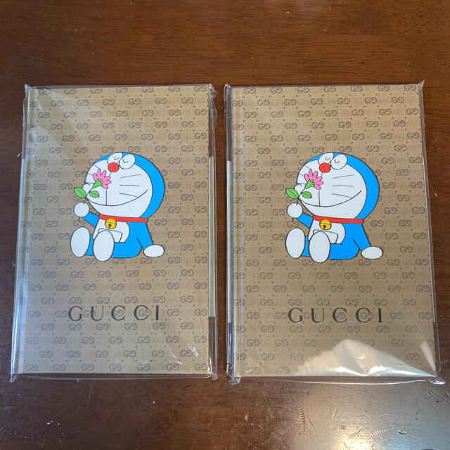 Gucci(グッチ)のドラえもん　グッチ　ノート２冊 エンタメ/ホビーのおもちゃ/ぬいぐるみ(キャラクターグッズ)の商品写真