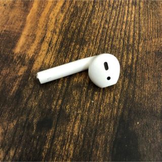 アップル(Apple)のAirPods 第二世代　左耳(L)(ヘッドフォン/イヤフォン)