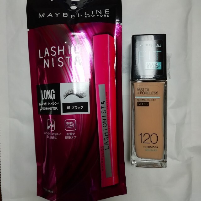 MAYBELLINE(メイベリン)のメイベリンラッシュニスタ黒とフィットミーリキッドファンデ120 コスメ/美容のベースメイク/化粧品(ファンデーション)の商品写真