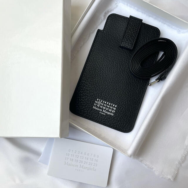 Maison Martin Margiela(マルタンマルジェラ)の■ Maison Margiela グレインレザー スマホホルダー  ■ メンズのファッション小物(その他)の商品写真