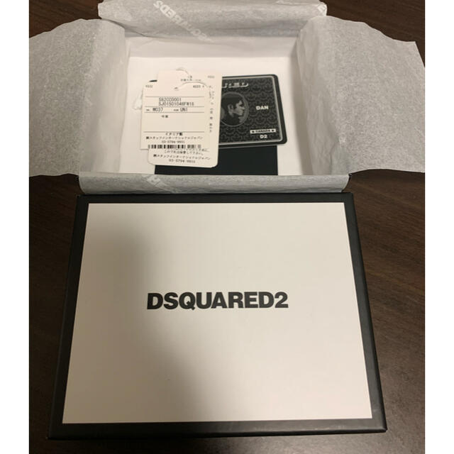 DSQUARED2(ディースクエアード)のディースクエアード　DSQUARED2 カードケース　牛革 メンズのファッション小物(名刺入れ/定期入れ)の商品写真