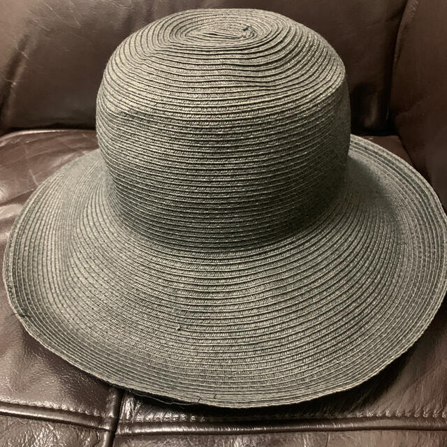 麦わら帽子　ブラック　リボン レディースの帽子(麦わら帽子/ストローハット)の商品写真