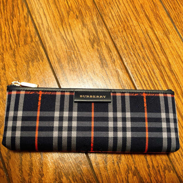 BURBERRY(バーバリー)の〔最終値下げ〕BURBERRY バーバリー ペンケース 筆箱【美品】 インテリア/住まい/日用品の文房具(ペンケース/筆箱)の商品写真