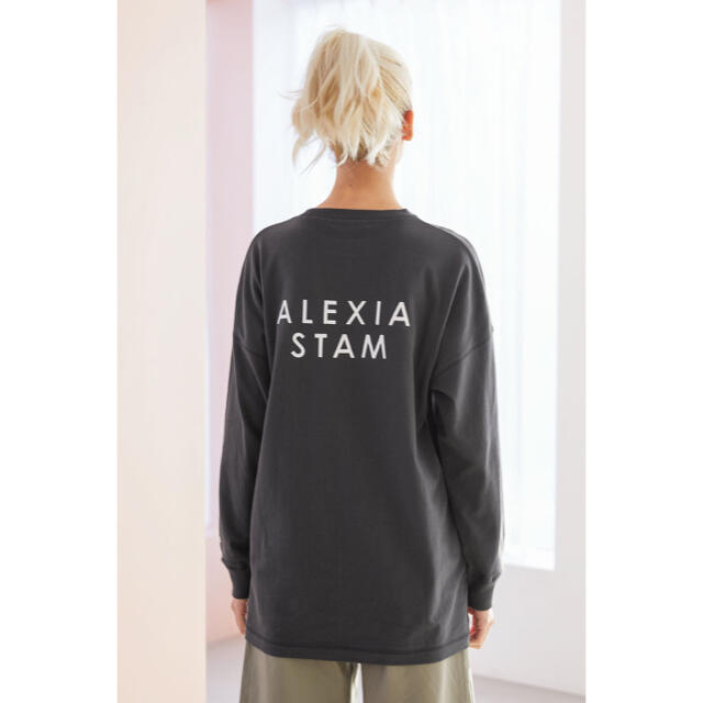 ALEXIA STAM(アリシアスタン)のALEXIA STAM ロンT チャコール レディースのトップス(Tシャツ(長袖/七分))の商品写真