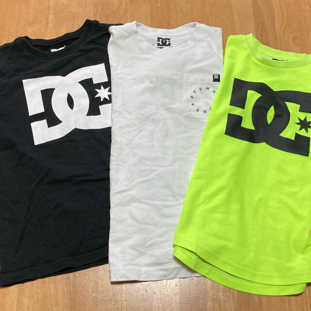 DC SHOE(ディーシーシュー)のDC半袖Tシャツ　3枚セット　140センチ キッズ/ベビー/マタニティのキッズ服男の子用(90cm~)(Tシャツ/カットソー)の商品写真