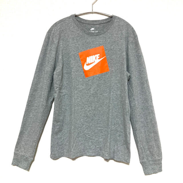 NIKE(ナイキ)の【美品】NIKE ロンT ナイキ　長袖　ボックスロゴ　センターロゴ メンズのトップス(Tシャツ/カットソー(七分/長袖))の商品写真