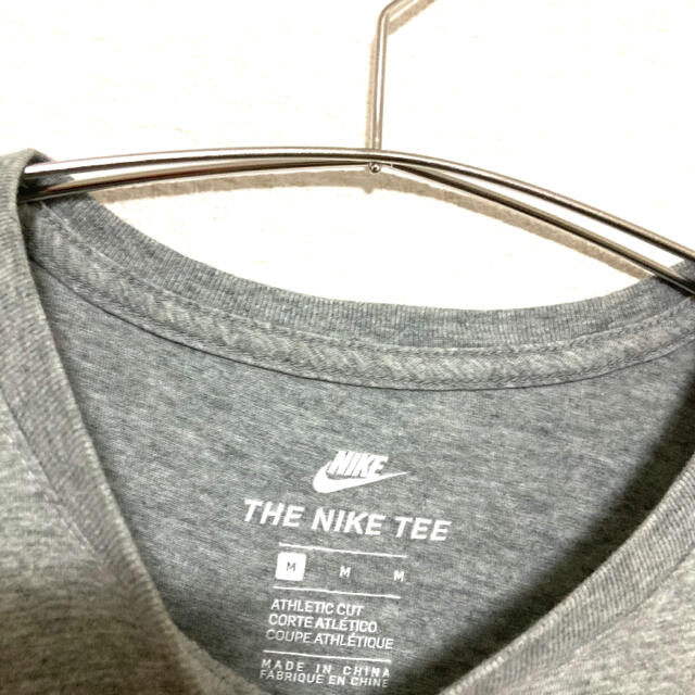NIKE(ナイキ)の【美品】NIKE ロンT ナイキ　長袖　ボックスロゴ　センターロゴ メンズのトップス(Tシャツ/カットソー(七分/長袖))の商品写真