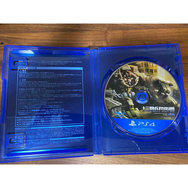 PlayStation4(プレイステーション4)の十三機兵防衛圏 PS4 エンタメ/ホビーのゲームソフト/ゲーム機本体(家庭用ゲームソフト)の商品写真