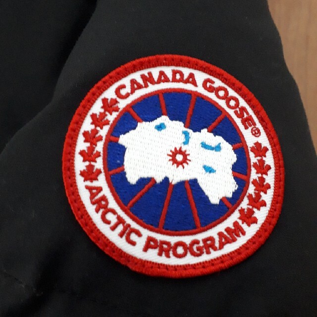 CANADA GOOSE(カナダグース)のカナダグース　マクミランパーカー メンズのジャケット/アウター(ダウンジャケット)の商品写真