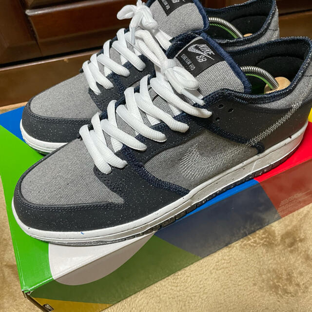 NIKE(ナイキ)のNIKE SB DUNK LOW PRO E ダークグレイ　ゴミダンク メンズの靴/シューズ(スニーカー)の商品写真