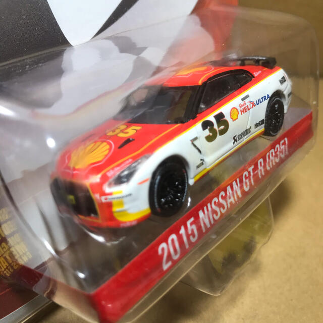 日産(ニッサン)のターマックワークス　グリーンライト　1/64  2015 日産　GT-R R35 エンタメ/ホビーのおもちゃ/ぬいぐるみ(ミニカー)の商品写真