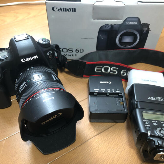 Canon EOS 6D MARK2 レンズ、ストロボ付き