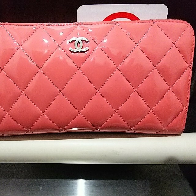 CHANEL(シャネル)の‼️完売‼️シャネル ラウンド長財布 エナメルピンク メンズのファッション小物(長財布)の商品写真