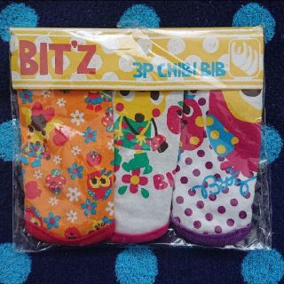 ビッツ(Bit'z)の《なしえ様♡専用》　　　　　　　　　　　　　　カラフル可愛い♡BIT'Z スタイ(ベビースタイ/よだれかけ)