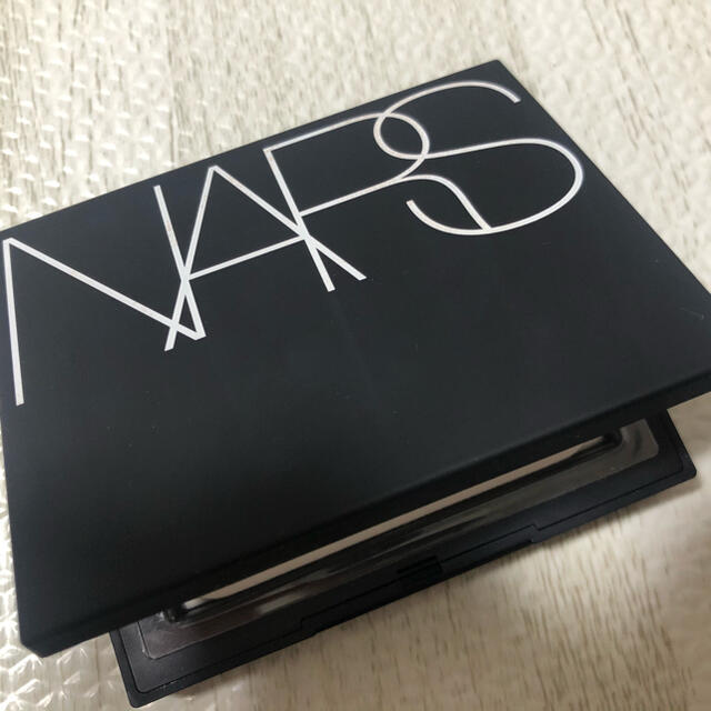 NARS(ナーズ)のNARS ライトリフレクティングセッティングパウダー コスメ/美容のベースメイク/化粧品(フェイスパウダー)の商品写真