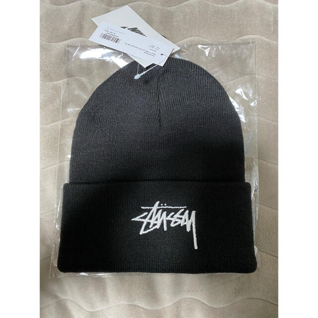 STUSSY(ステューシー)の【新品】STUSSY NIKE コラボ　ビーニー メンズの帽子(ニット帽/ビーニー)の商品写真