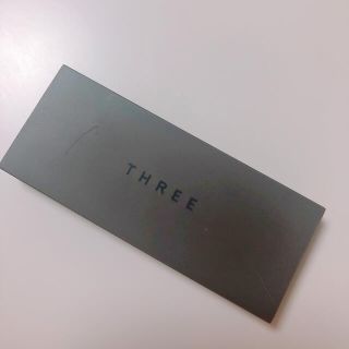 スリー(THREE)のTHREE アイブローパウダー(パウダーアイブロウ)