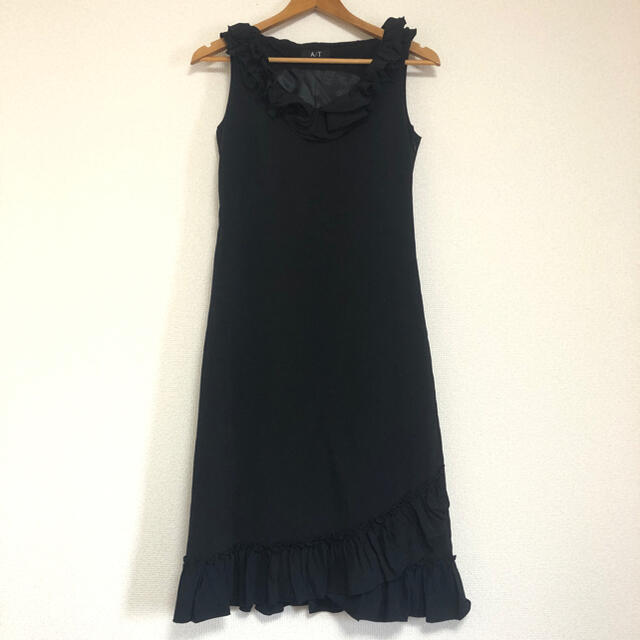 A/T(エーティー)の A/T 黒 ブラック フォーマル パーティ ワンピース ドレス レディースのワンピース(ひざ丈ワンピース)の商品写真