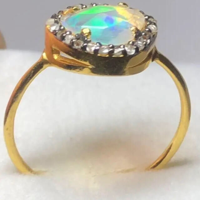 インドジュエリー　オパール&ダイアモンド レディースのアクセサリー(リング(指輪))の商品写真