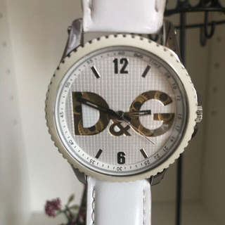 ドルチェアンドガッバーナ(DOLCE&GABBANA)の夏色様専用　　腕時計　稼働中　　　　　　　3/14まで特別価格(腕時計(アナログ))